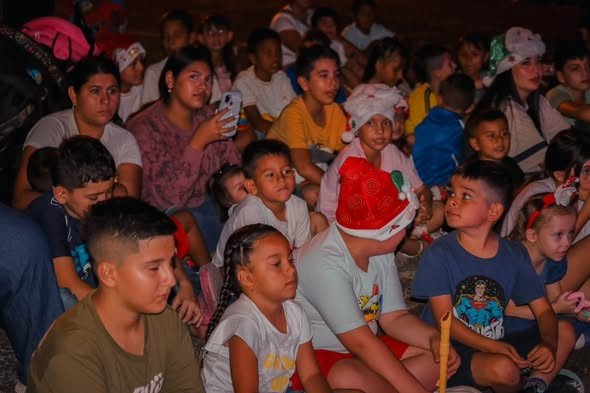ALEGRÍA Y UNIÓN EN EL SÉPTIMO DÍA DE LA NOVENA NAVIDEÑA El