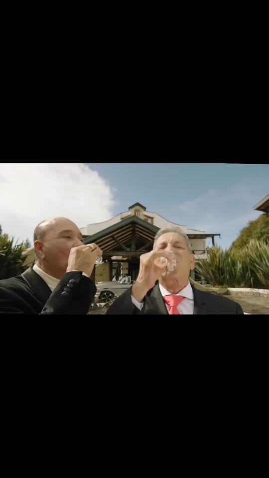 Ey familia, feliz último lunes del 2025!!!!! Las cosas no pasan solas,