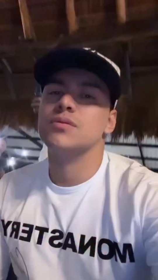 Se va un amigo y un compañero de este camino y como
